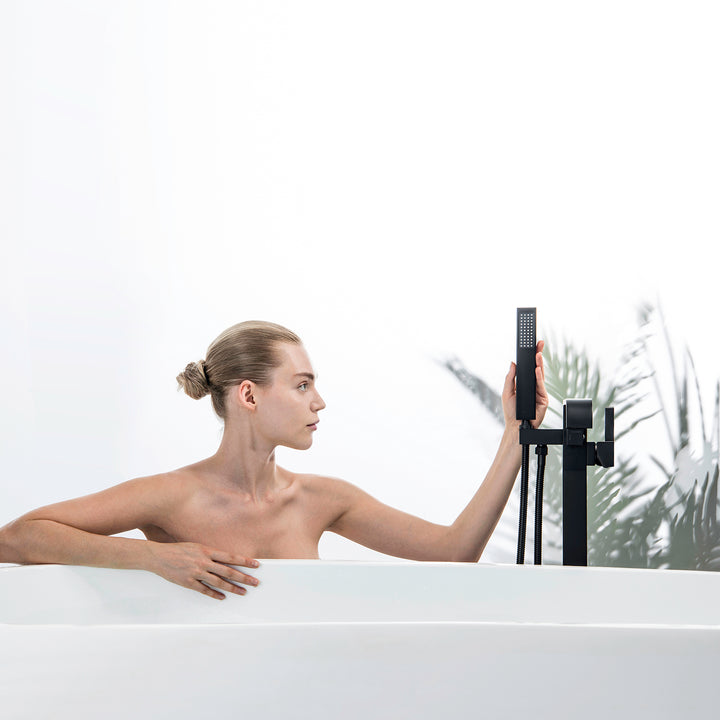 Elegance in Simplicity: Luxury Single Handle Freestanding Tub Filler with Handshower - Modland